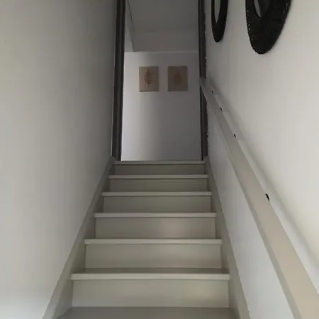 Au Louis D'or, Pour 6 Personnes , 펜션