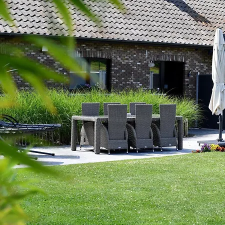 Au Louis D'or, Pour 6 Personnes , * Lierneux